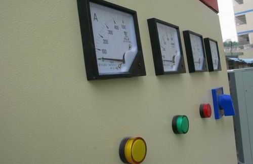 谢通门成套配电箱